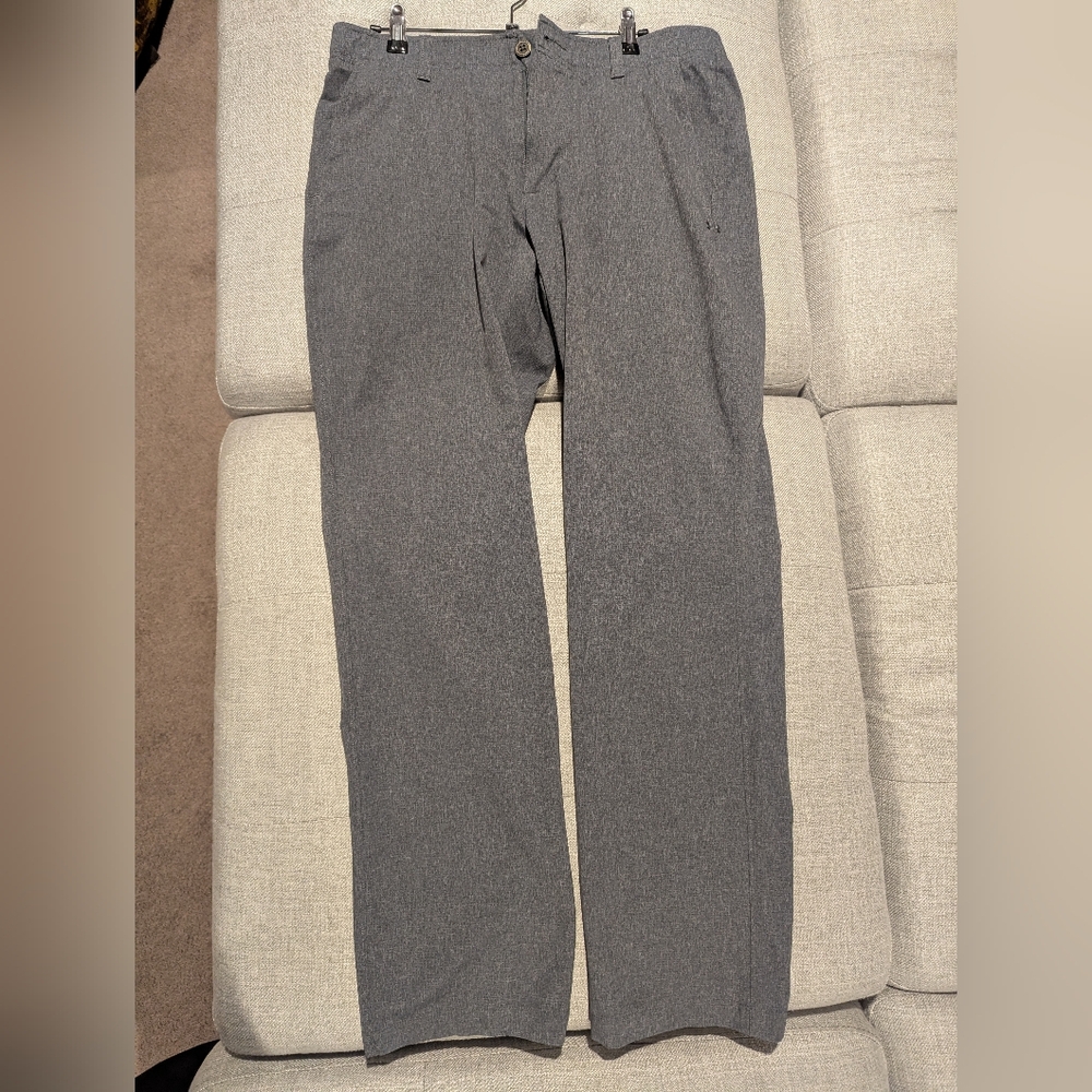 Men's Under Armour Casual Pants 34x32 Gray New w/o tags